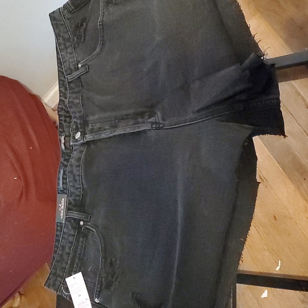 Wild Fable size 24 high rise cut off shorts black